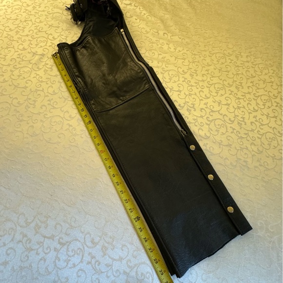 Interstate Black Leather Motorcycle Chaps - Picture 14 of 16